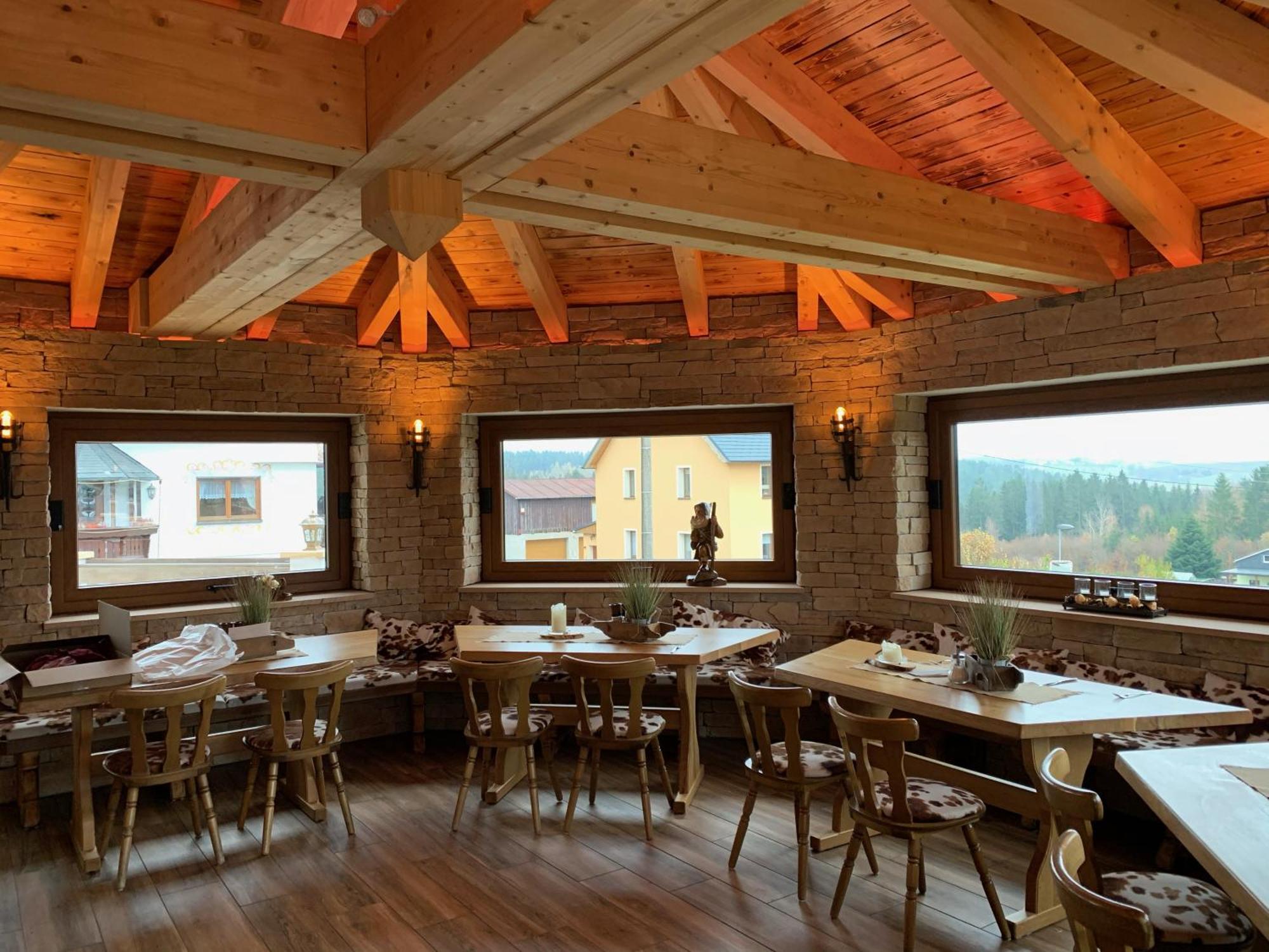 Hotel Alpenhof Markneukirchen Dış mekan fotoğraf
