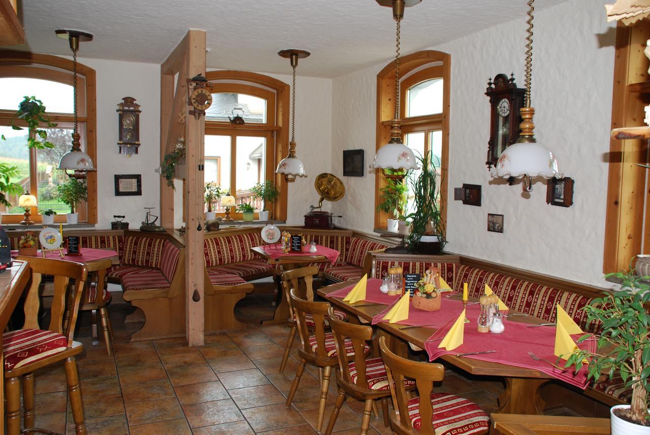 Hotel Alpenhof Markneukirchen Dış mekan fotoğraf