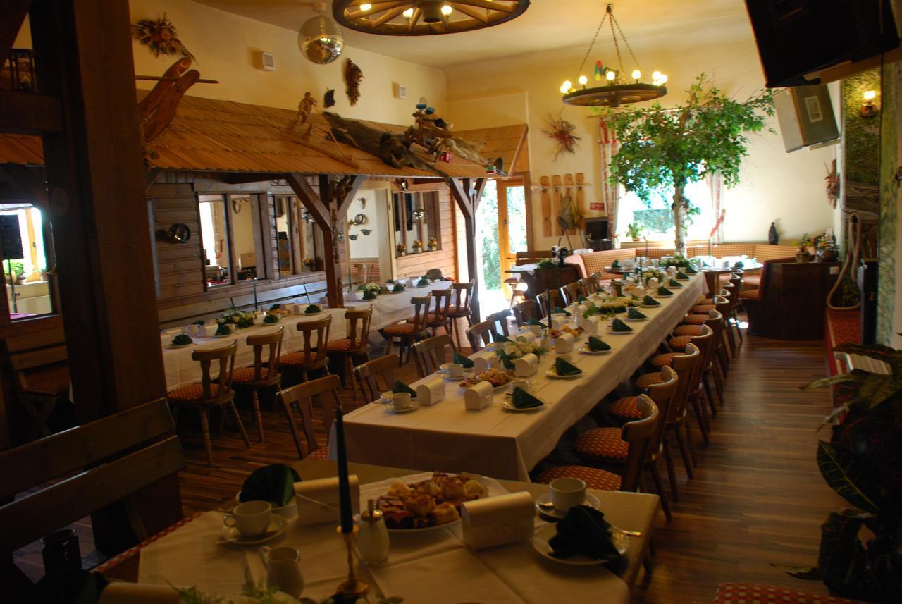 Hotel Alpenhof Markneukirchen Dış mekan fotoğraf