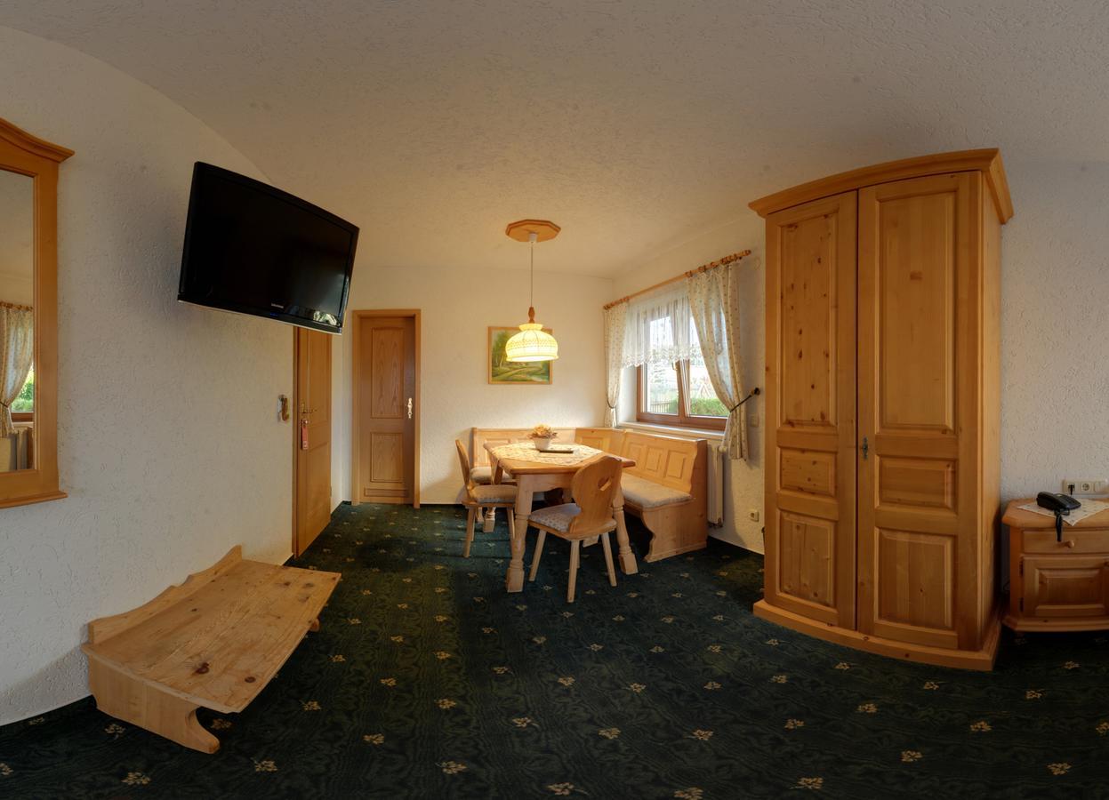 Hotel Alpenhof Markneukirchen Dış mekan fotoğraf