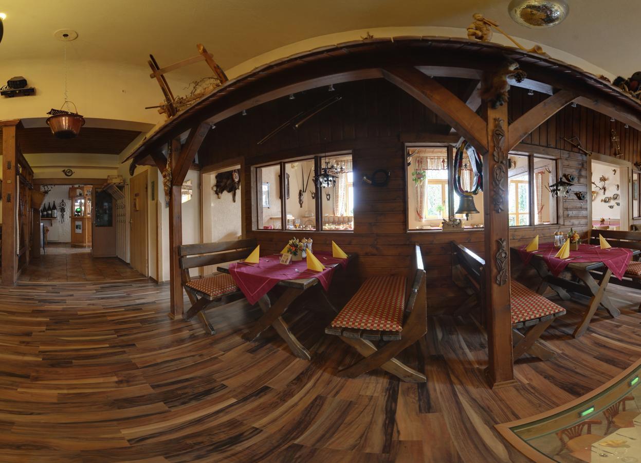 Hotel Alpenhof Markneukirchen Dış mekan fotoğraf
