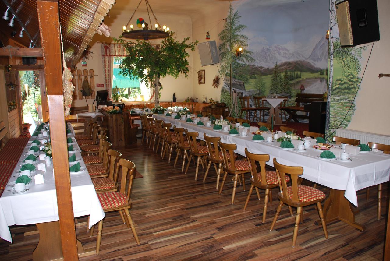 Hotel Alpenhof Markneukirchen Dış mekan fotoğraf