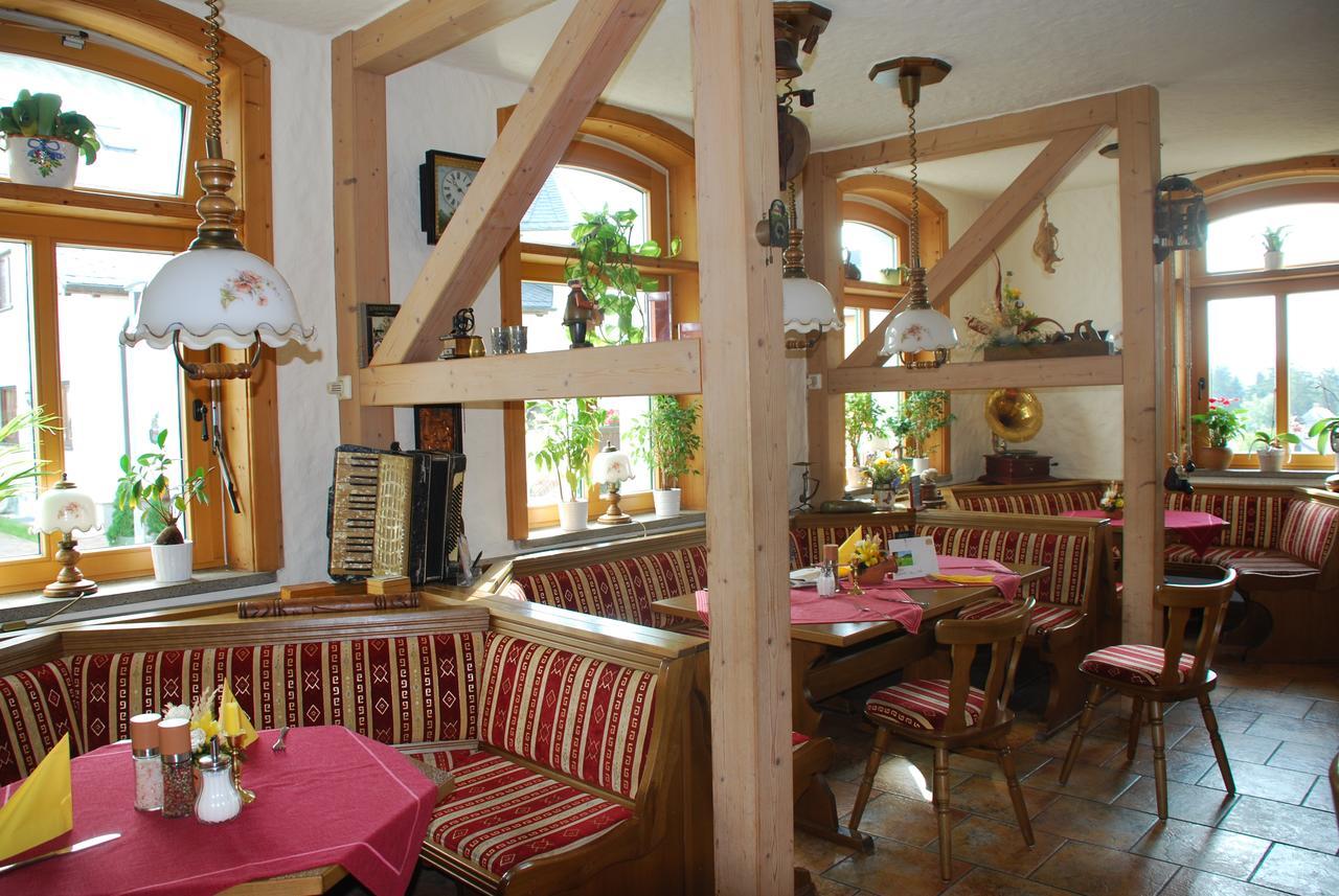 Hotel Alpenhof Markneukirchen Dış mekan fotoğraf