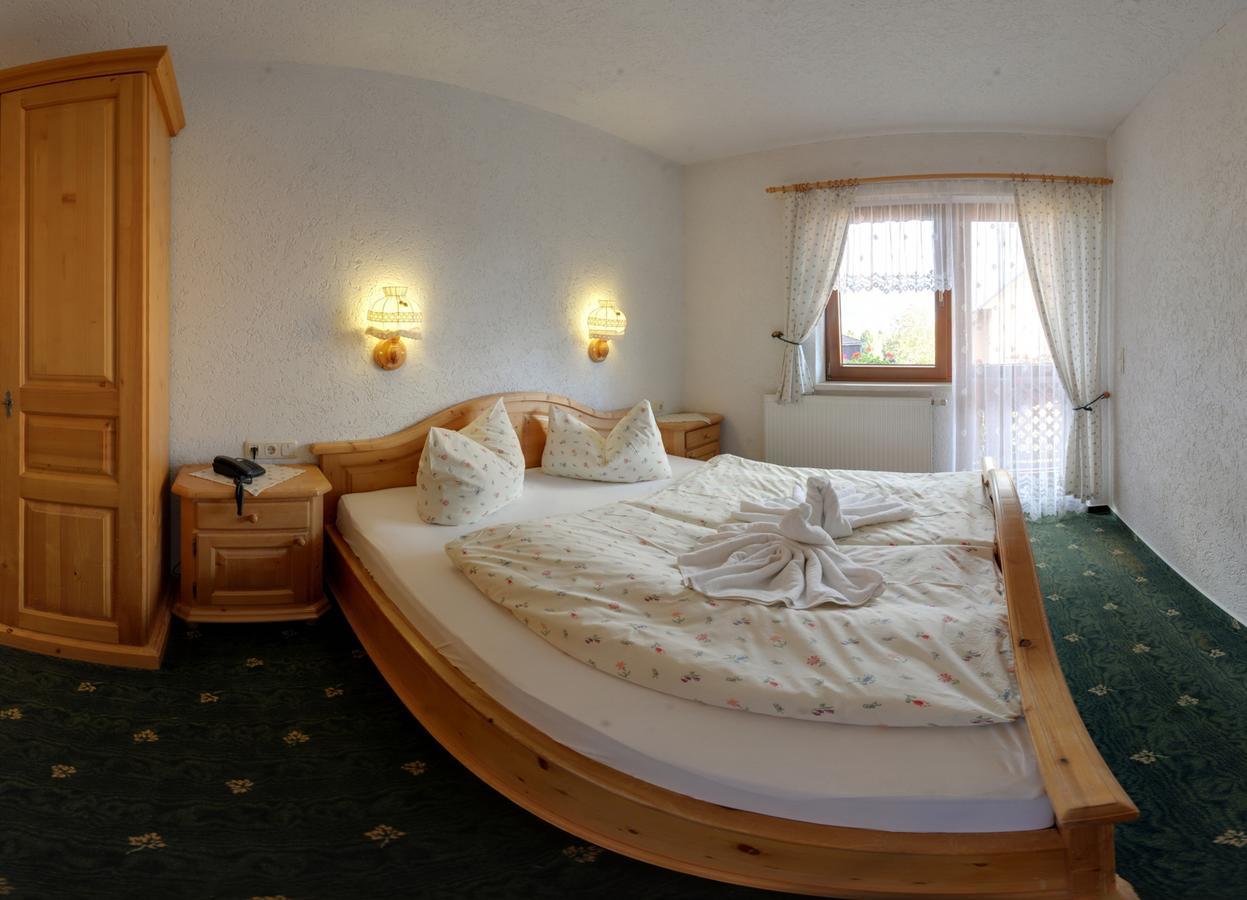 Hotel Alpenhof Markneukirchen Dış mekan fotoğraf