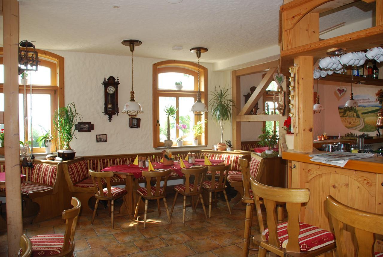 Hotel Alpenhof Markneukirchen Dış mekan fotoğraf